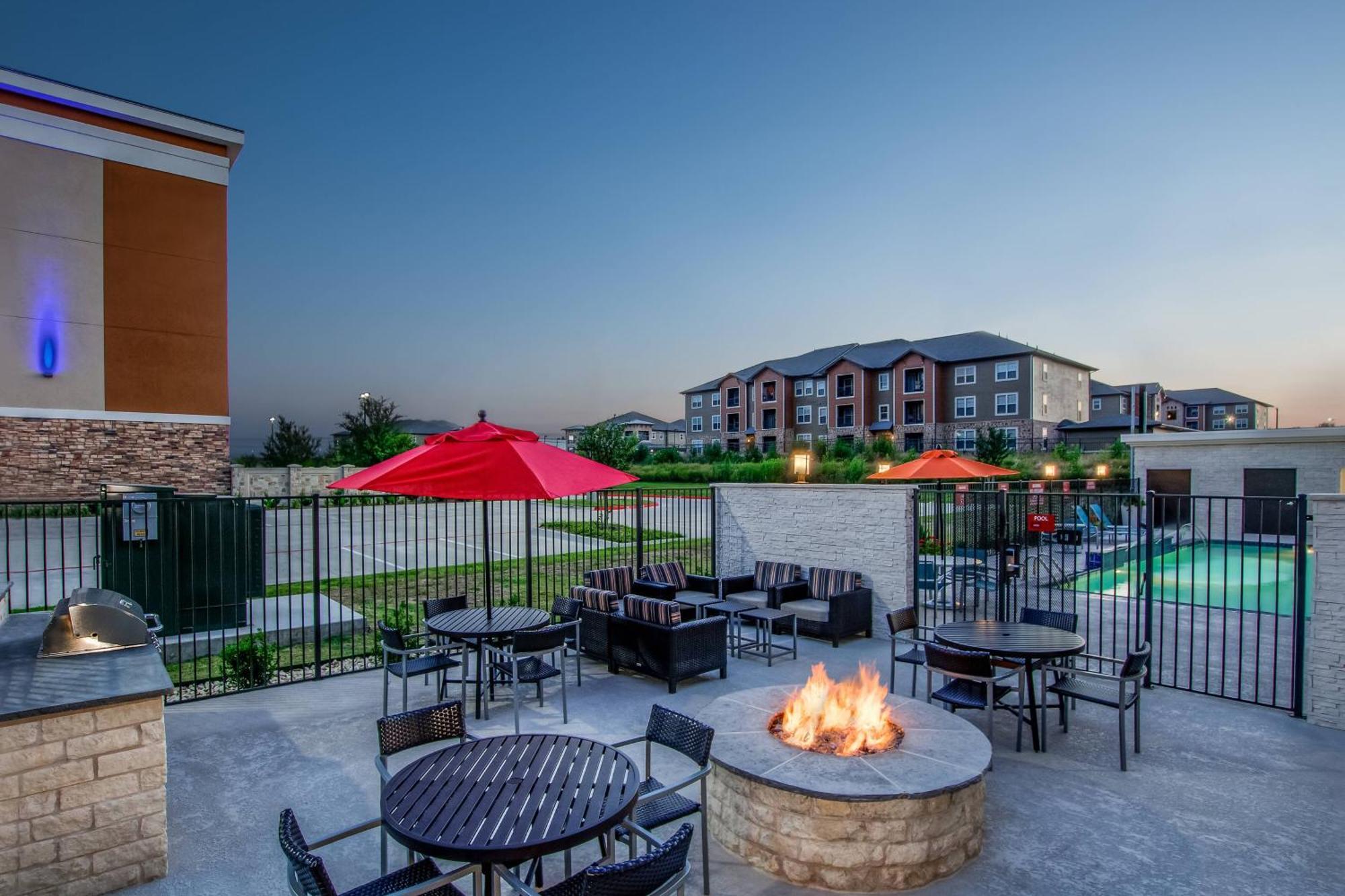 Towneplace Suites By Marriott Waco South Extérieur photo