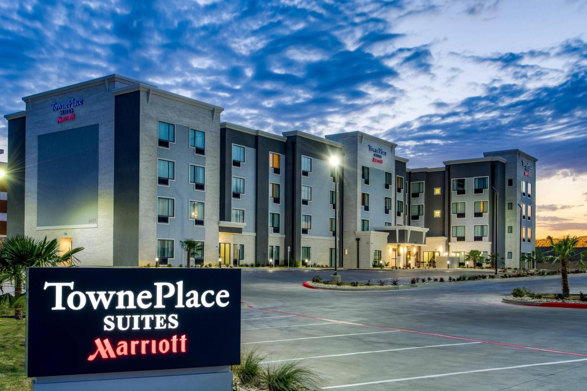 Towneplace Suites By Marriott Waco South Extérieur photo